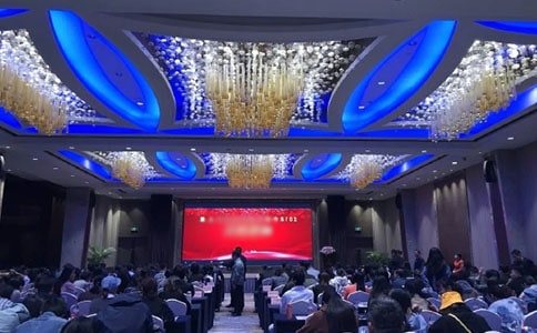 �C��(ji��ng)��Y�ĵ��w��(hu��)