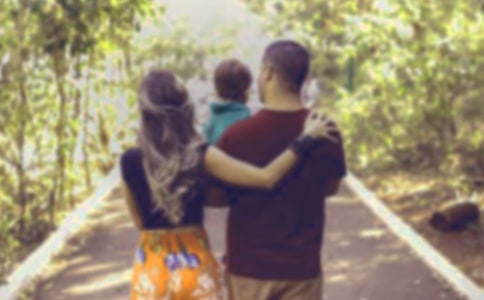 �茑(xi��)����(��i)ĸ��(��i)�ă�(y��u)������