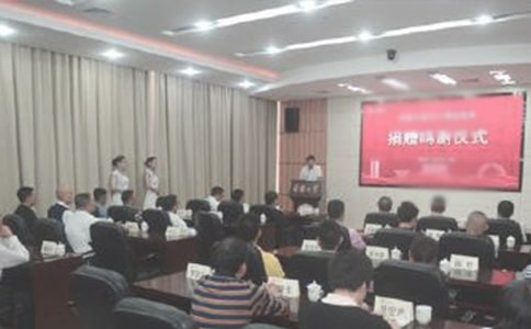 �w�����ľ�ٛ(z��ng)�xʽ���(d��ng)�߄���