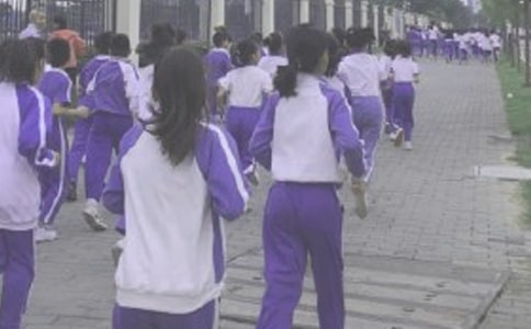 �ܲٵ����ģ����x��