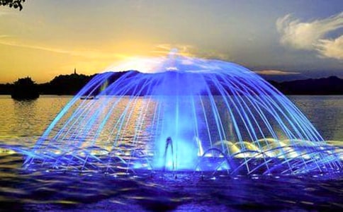 ����Ȫ���ģ�����