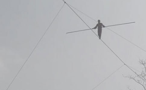 ��䓽z����